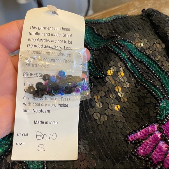 33 Vintage 80’s 90’s Stenay Made India Silk Sequin Beaded ZipUp Back Blouse NWT - Picture 12 of 16